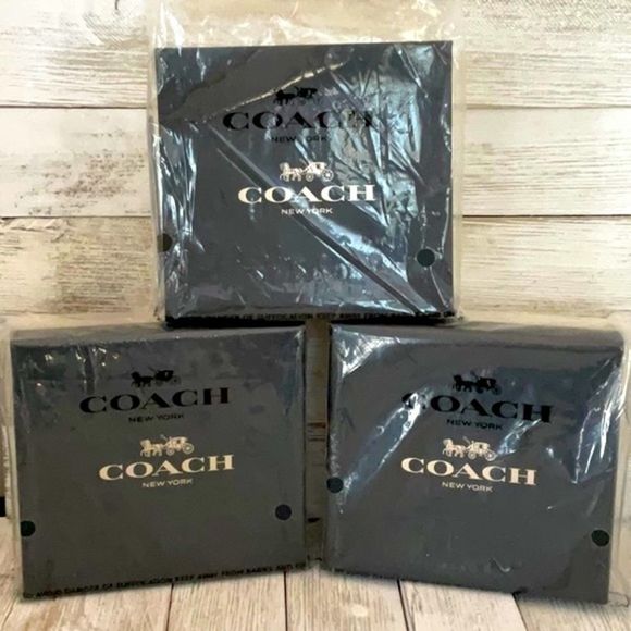 COACH NEW IN BOX WIZARD OF OZ GOLD GLITTER SPARKLE COIN MONEY CASE PURSE - Picture 7 of 7